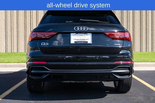 2022 Audi Q3 45 S line Premium