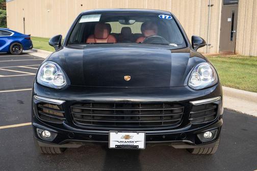 2017 Porsche Cayenne Platinum Edition