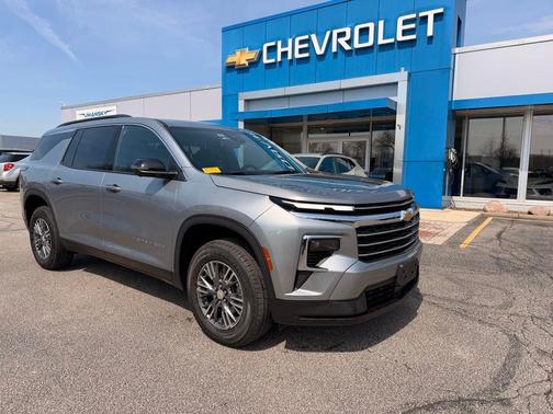 Sterling Gray Metallic 2024 Chevrolet Traverse LT