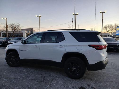2022 Chevrolet Traverse LS