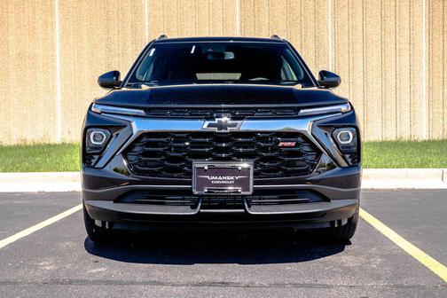 Mosaic Black Metallic 2026 Chevrolet Trailblazer RS