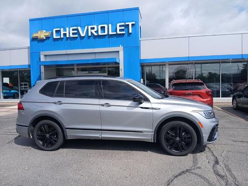 2022 Volkswagen Tiguan 2.0T SE R-Line Black 4MOTION