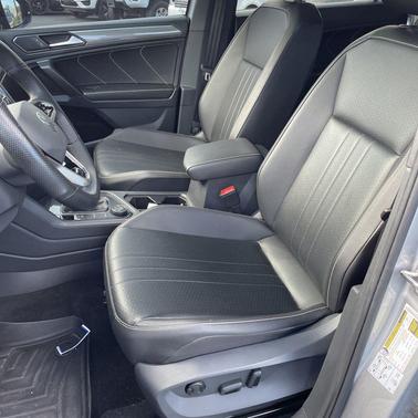2022 Volkswagen Tiguan 2.0T SE R-Line Black 4MOTION