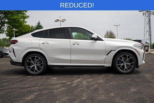 2021 BMW X6 M50i