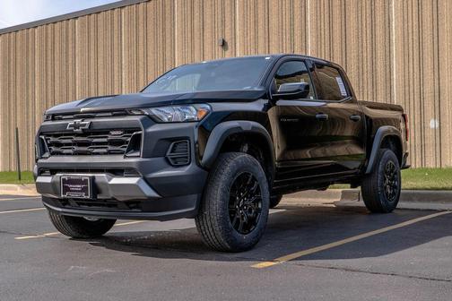 Black 2026 Chevrolet Colorado Trail Boss