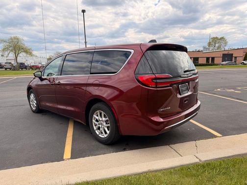 Velvet Red Pearlcoat 2023 Chrysler Pacifica Touring L