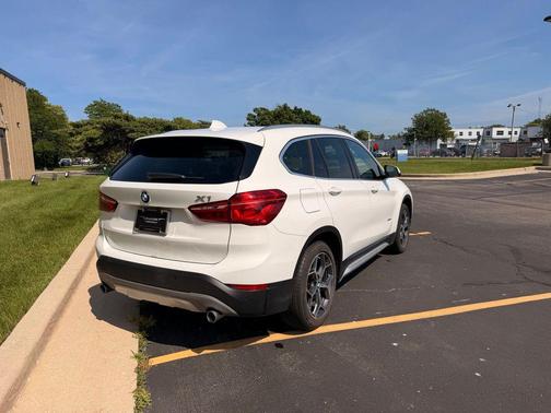 Alpine White 2017 BMW X1 xDrive 28i