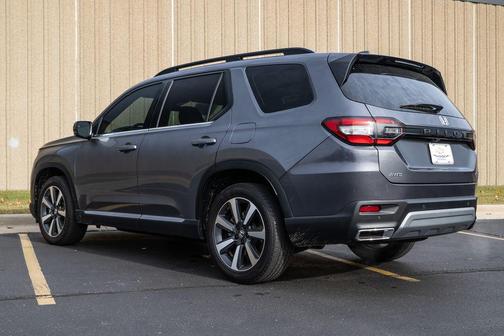 2024 Honda Pilot Touring 8-Passenger