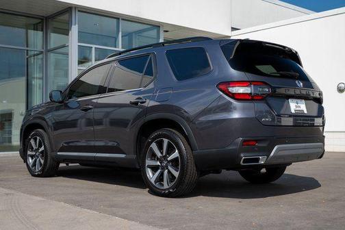 2024 Honda Pilot Touring 8-Passenger