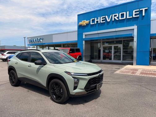 Cacti Green 2025 Chevrolet Trax FWD ACTIV