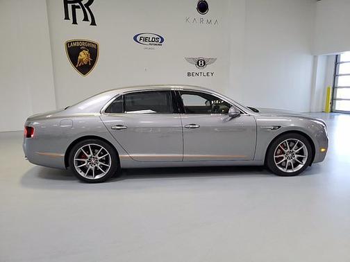 Photo 2 of 3 of 2018 Bentley Flying Spur