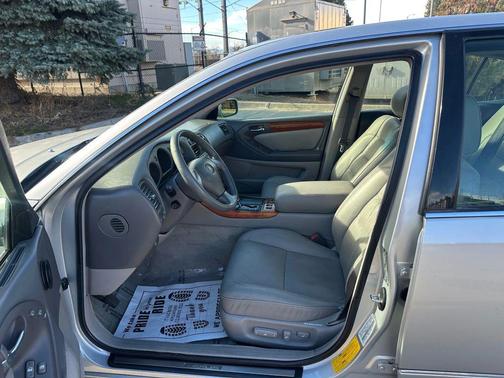 1999 Lexus GS 300 Base