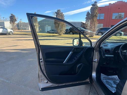 2014 Subaru Forester 2.5i