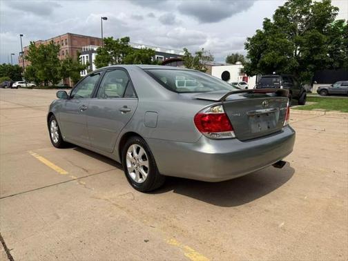 2005 Toyota Camry XLE V6