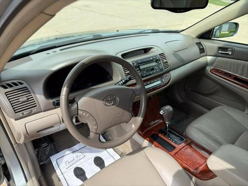 2005 Toyota Camry XLE V6