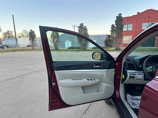 2011 Subaru Outback 2.5i