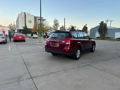 2011 Subaru Outback 2.5i