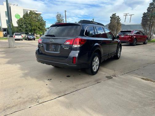 2010 Subaru Outback 2.5 i Premium
