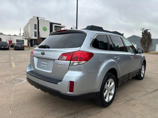 2014 Subaru Outback 2.5i Premium