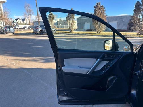 2014 Subaru Forester 2.5i