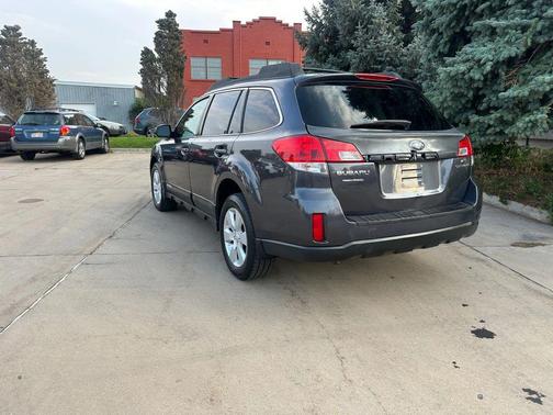 2010 Subaru Outback 2.5 i Premium