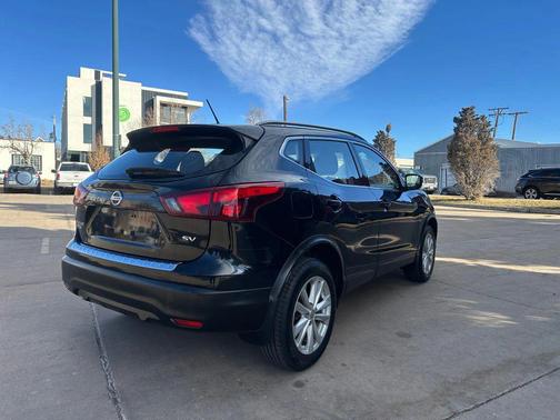 2018 Nissan Rogue Sport SV