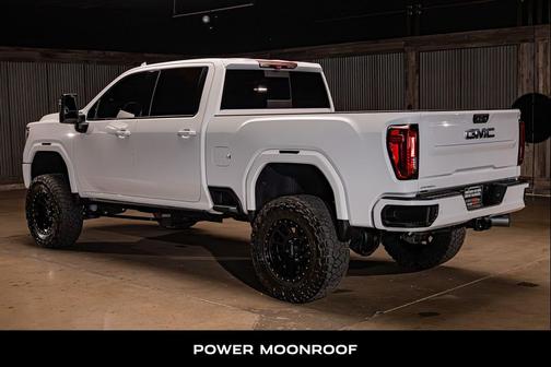 Summit White 2023 GMC Sierra 2500 AT4