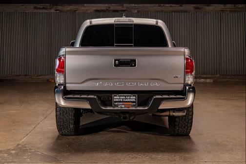 Cement 2021 Toyota Tacoma TRD Off Road