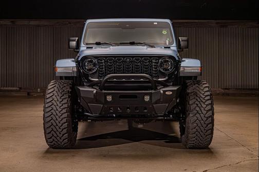 Black Clearcoat 2025 Jeep Wrangler Rubicon
