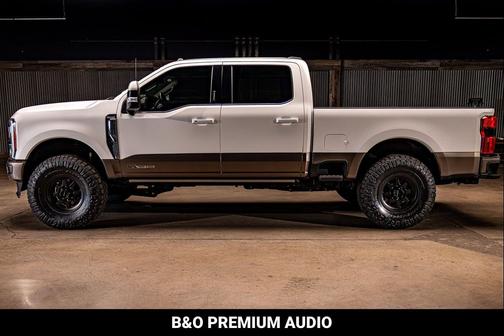 Star White Metallic Tri-Coat 2023 Ford F-250 King Ranch