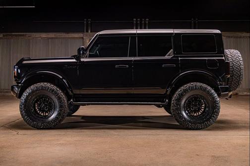 Shadow Black 2026 Ford Bronco Outer Banks
