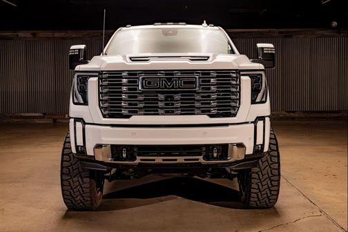 2024 GMC Sierra 2500 Denali
