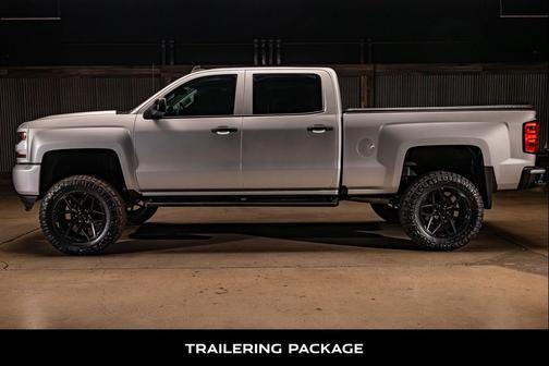 Silver Ice 2018 Chevrolet Silverado 1500 Custom