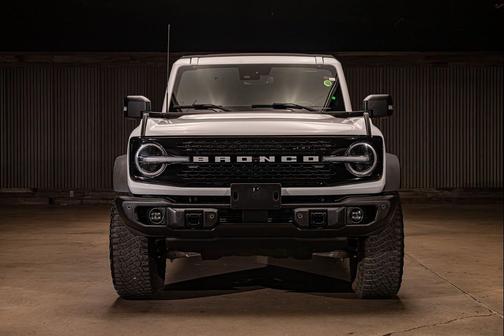 Oxford White 2023 Ford Bronco Wildtrak