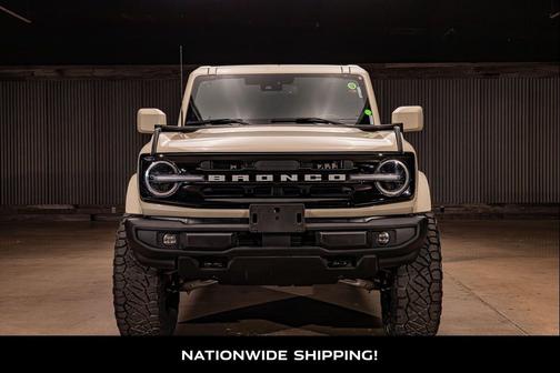 Desert Sand 2025 Ford Bronco Outer Banks