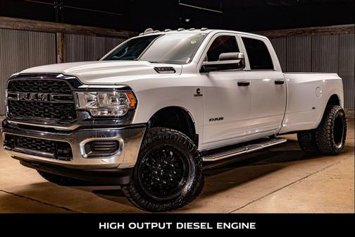 2022 RAM 3500 Tradesman Crew Cab 4x4 8' Box