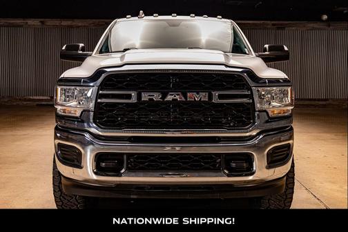 2022 RAM 3500 Tradesman Crew Cab 4x4 8' Box