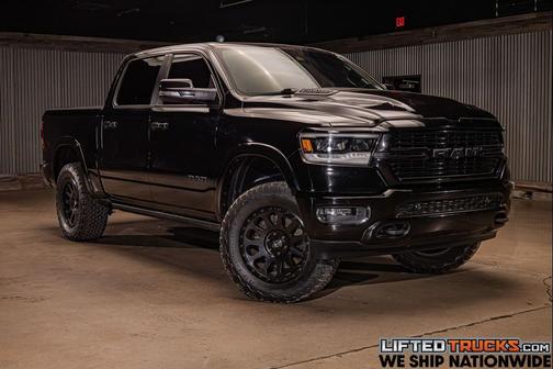 Diamond Black Crystal Pearlcoat 2019 RAM 1500 Laramie