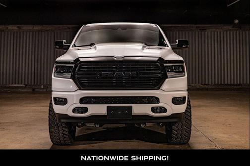 Ivory White Tri-Coat Pearlcoat 2024 RAM 1500 Laramie