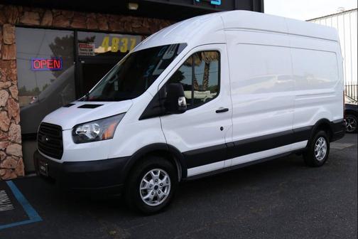 Oxford White 2016 Ford Transit-250 Base