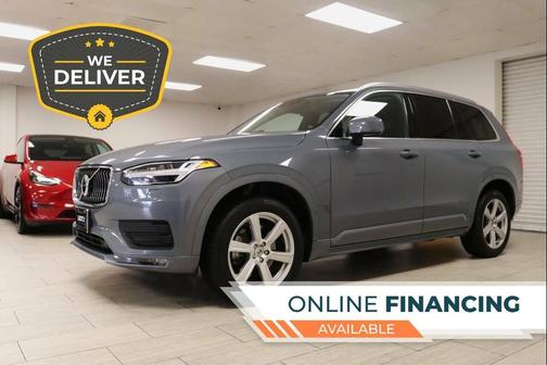 2022 Volvo XC90 T5 Momentum
