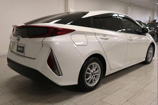 2017 Toyota Prius Prime Plus
