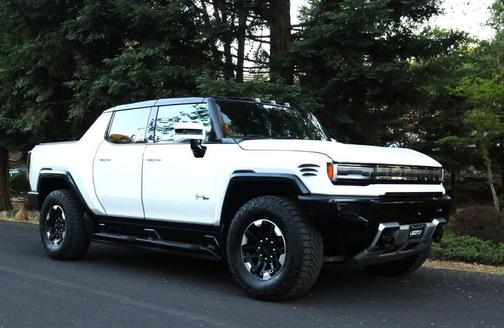 Interstellar White 2023 GMC HUMMER EV Pickup 3X