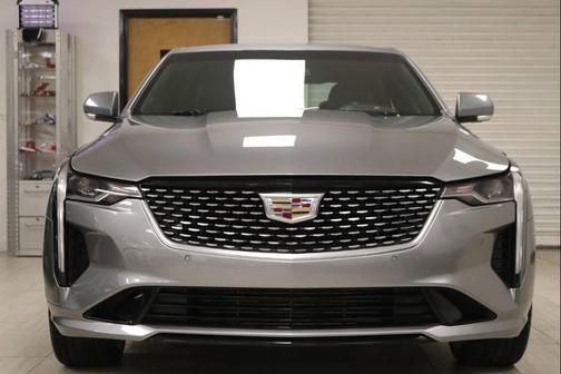 2023 Cadillac CT4 Premium Luxury