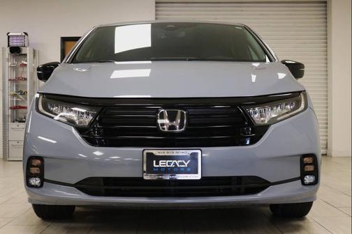 Sonic Gray Pearl 2024 Honda Odyssey Sport