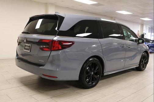 Sonic Gray Pearl 2024 Honda Odyssey Sport