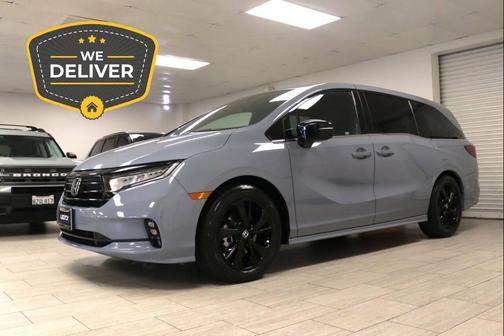 Sonic Gray Pearl 2024 Honda Odyssey Sport