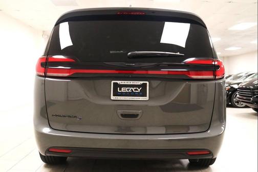 Ceramic Gray Clearcoat 2022 Chrysler Pacifica Touring L