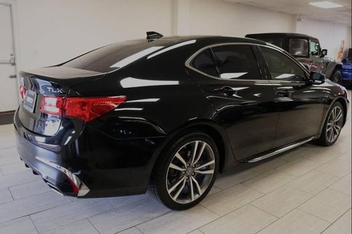 Crystal Black Pearl 2019 Acura TLX Technology