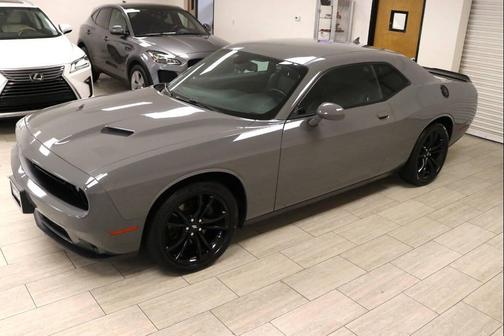 2018 Dodge Challenger SXT